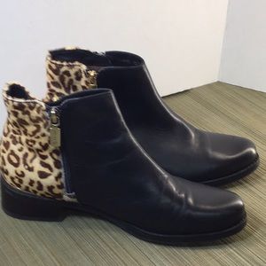 Blondo black & cheetah Aquaprotect size 7